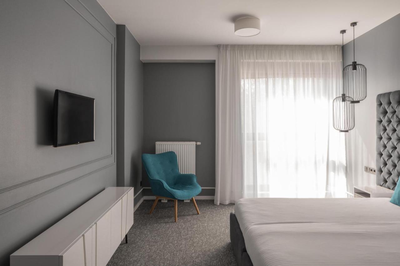 City Inn Lviv Smart Hotel Vynnyky Ngoại thất bức ảnh