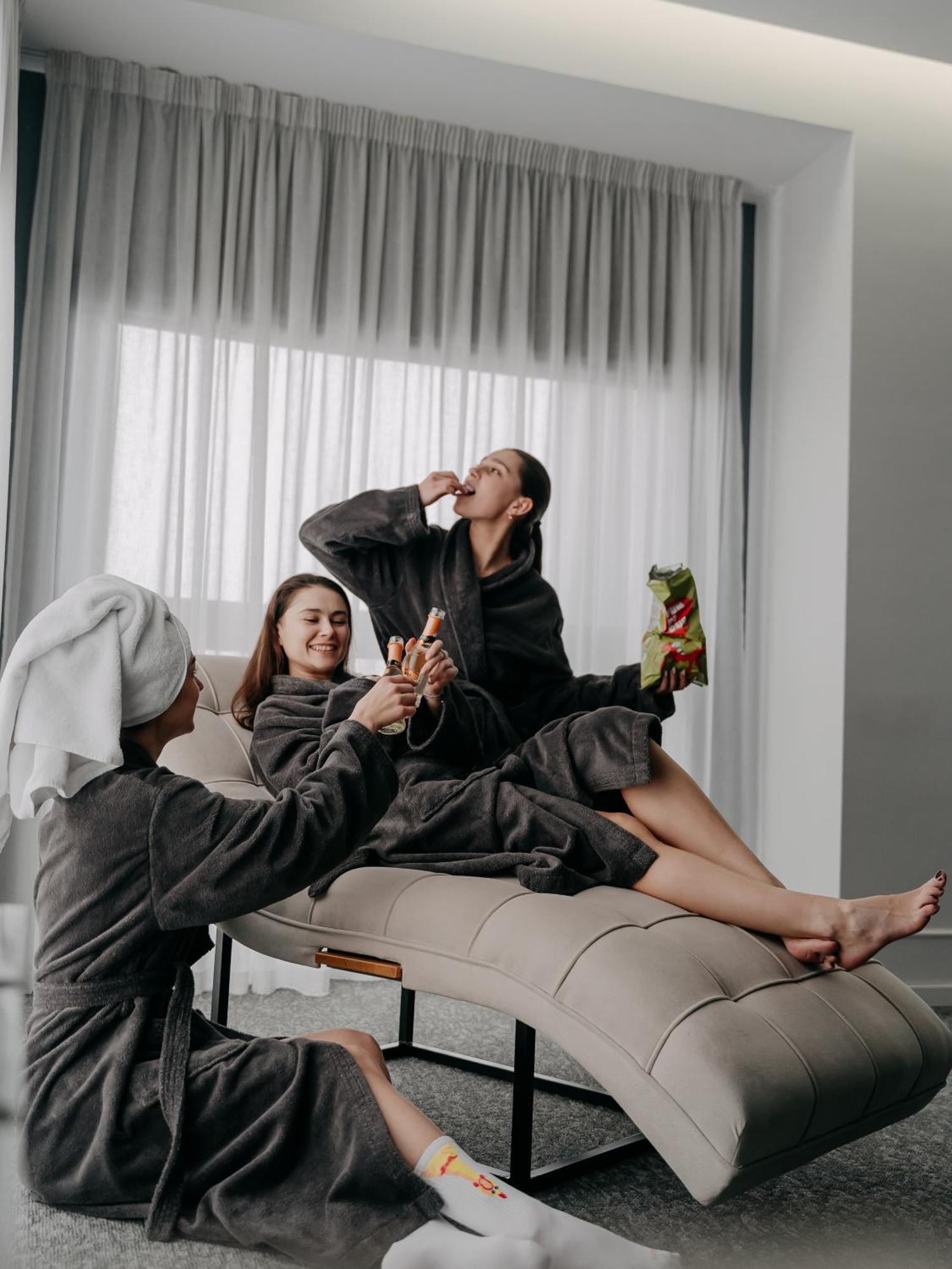 City Inn Lviv Smart Hotel Vynnyky Ngoại thất bức ảnh